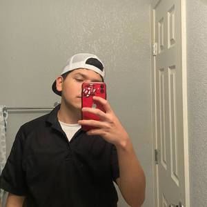 Meet your Posher, Moises